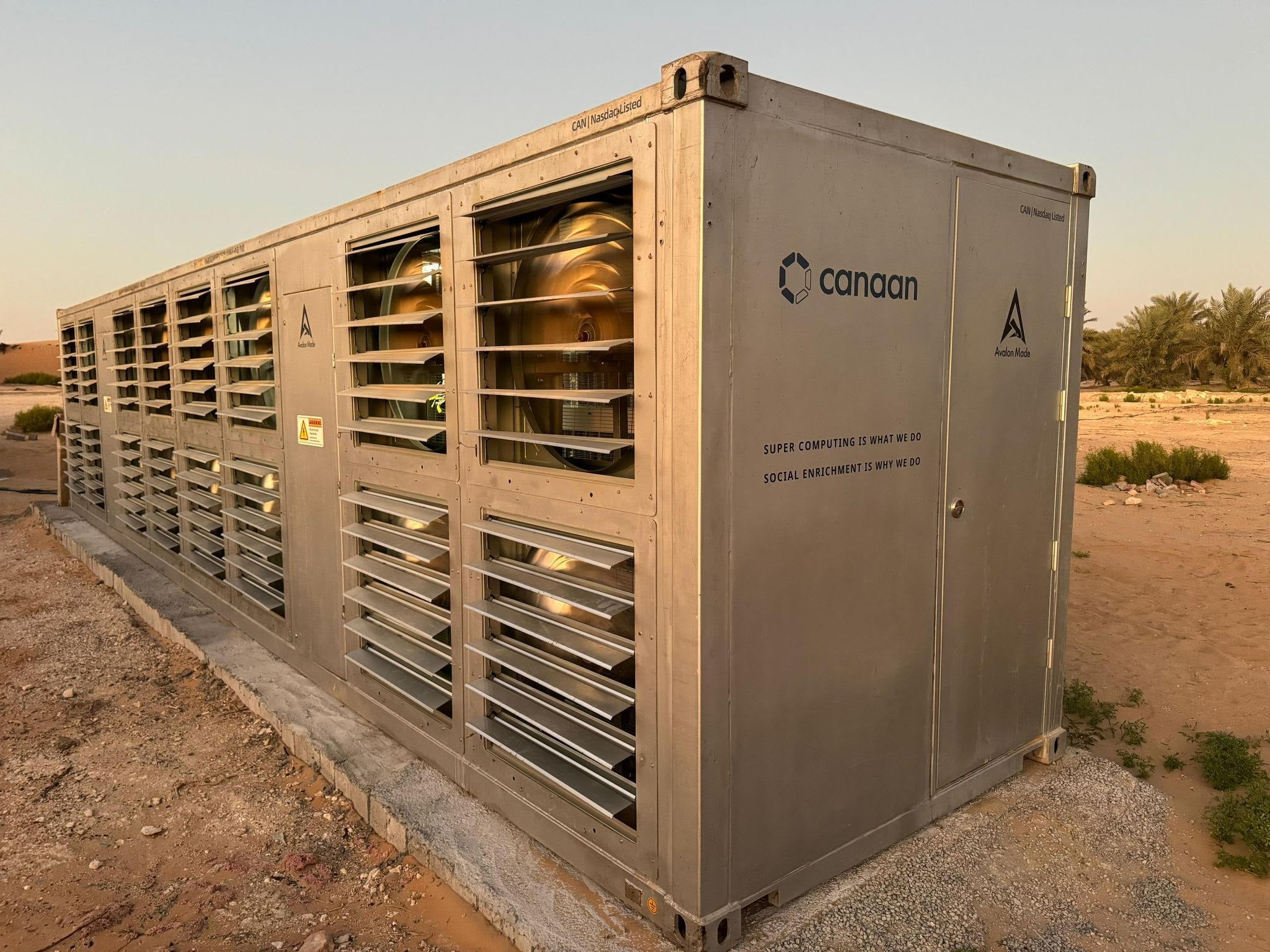 20ft Air-Cooling Bitcoin Mining Container - 162 Miners - 0.7 MW Power ...
